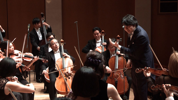 指揮：山田和樹
横浜シンフォニエッタ
モーツァルト：交響曲第39番 変ホ長調 K. 543（アンコール）
Kazuki Yamada, conductor
YOKOHAMA SINFONIETTA
W. A. Mozart: Symphony No. 39 in E-Flat Major, K. 543 / Encore