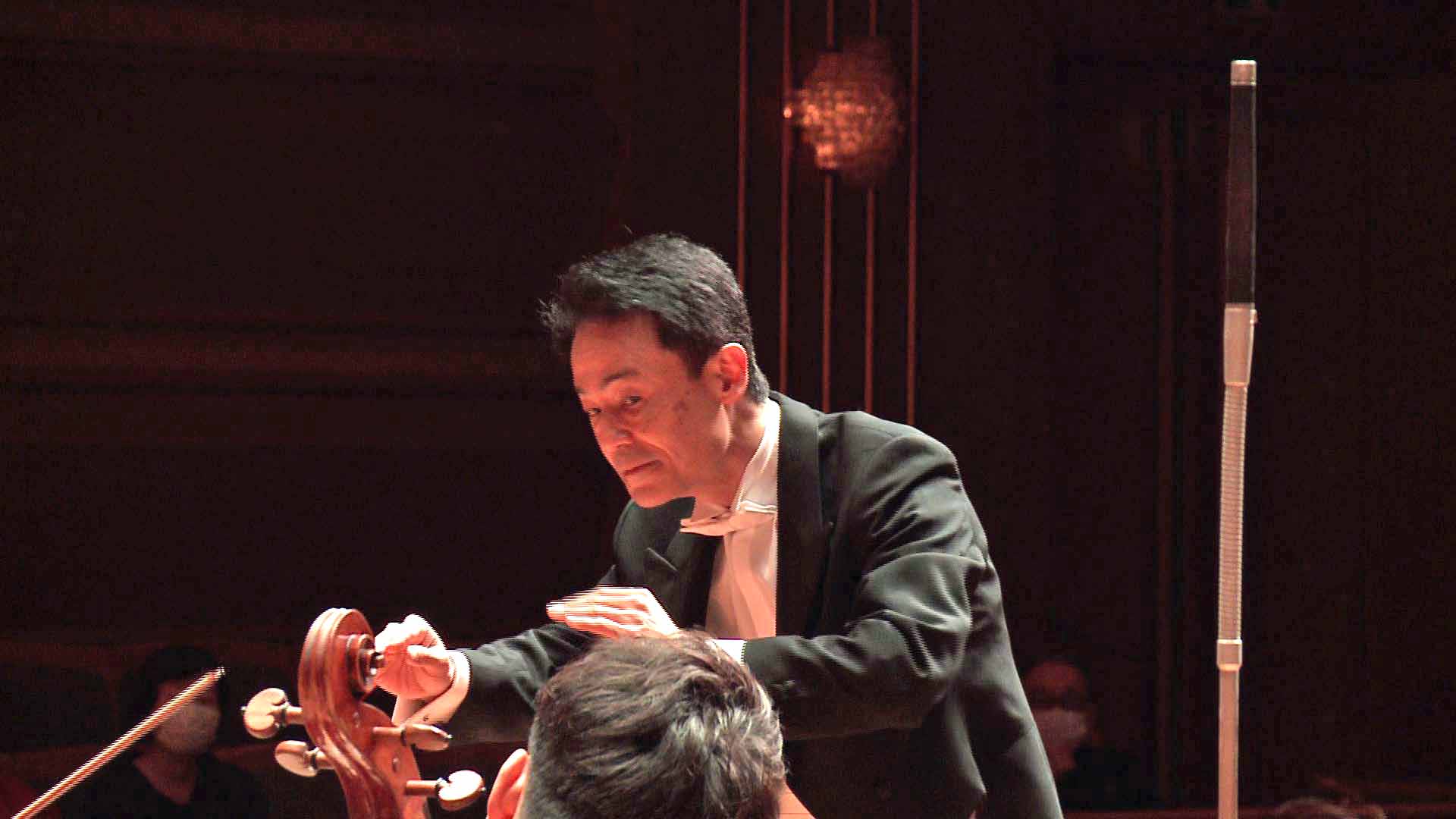 指揮：阪哲朗
紀尾井ホール室内管弦楽団
モーツァルト：交響曲第36番ハ長調《リンツ》K.425
Tetsuro Ban, Conductor
Kioi Hall Chamber Orchestra Tokyo
W. A. Mozart: Symphony No. 36 in C Major, K. 425, 
