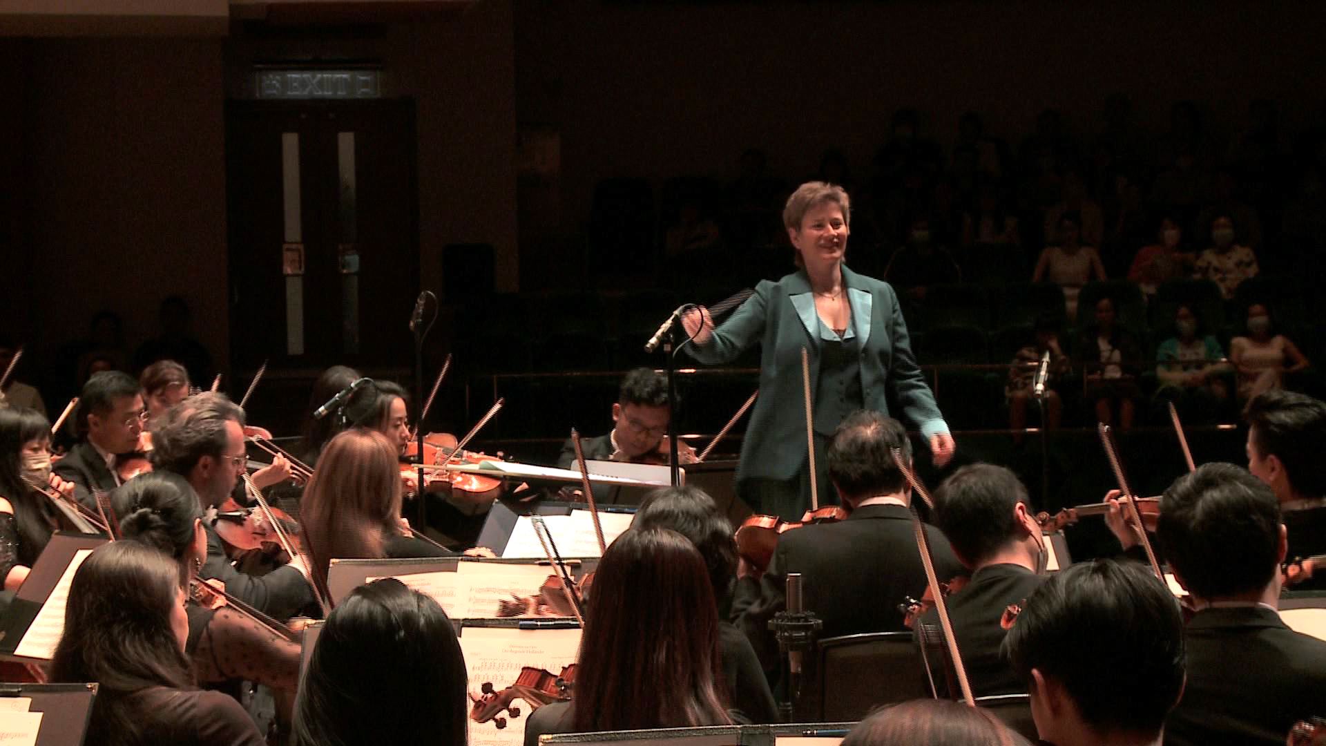 指揮：アニヤ・ビールマイアー 香港フィルハーモニー管弦楽団 ワーグナー：「さまよえるオランダ人」序曲 Anja Bihlmaier, Conductor Hong Kong Philharmonic Orchestra R. Wagner: The Flying Dutchman, Overture