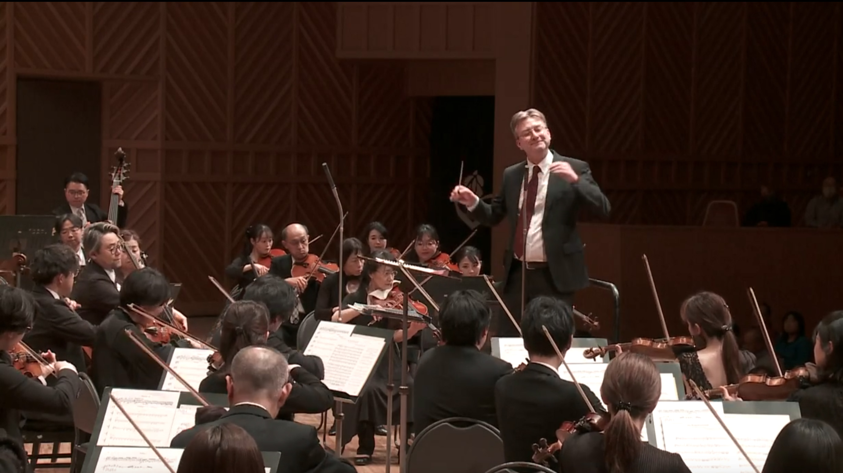 指揮：クリスティアン・アルミンク 広島交響楽団 ヨハン・シュトラウスⅡ：「クラッフェンの森にて」 Christian Arming, Conductor Hiroshima Symphony Orchestra J. Strauss II:Im Krapfenwald'l
